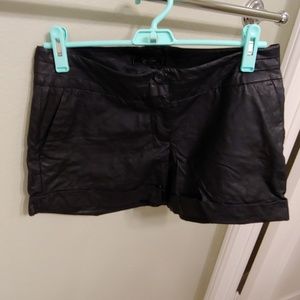 Jessica Simpson faux leather short black shorts